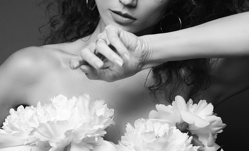 Perfumes Tips : How To Use Your Lingerie Perfume